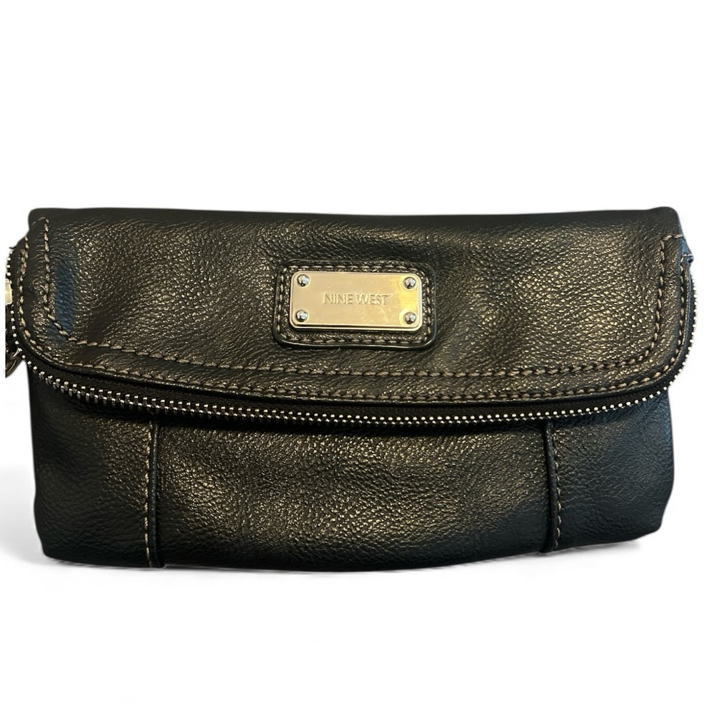 Nine West wristlet